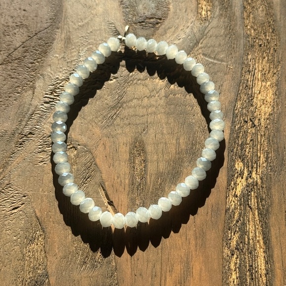 Jewelry - Elegant Silver Beaded Bracelet